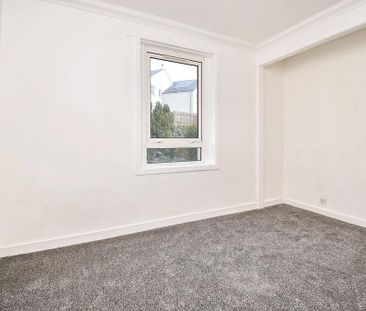 2 bedroom property to rent - Photo 3