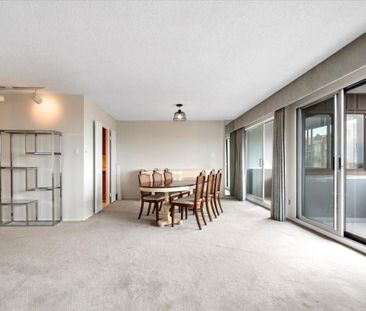 6800 Avenue Macdonald condo — Côte Saint-Luc, QC (2-Bedroom) - 2 Bedroom - Photo 1
