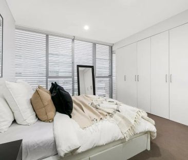“Stylish North Facing Modern Living With Ultra Convenience” - Photo 5