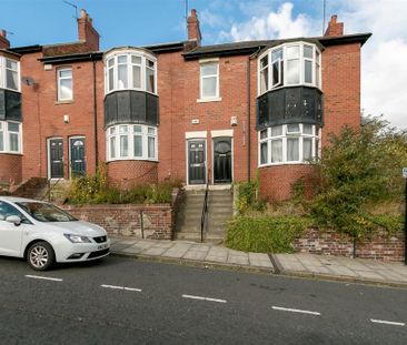 3 bedroom flat to rent - Photo 1