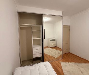 Strathfield - Photo 3