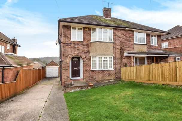 3 bedroom semi-detached house to rent - Photo 1