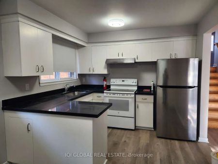 2143 Linby Street #UPPER - Photo 5