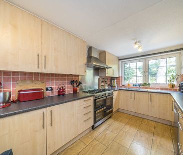 Lincoln Avenue, Wimbledon, SW19, London - Photo 4
