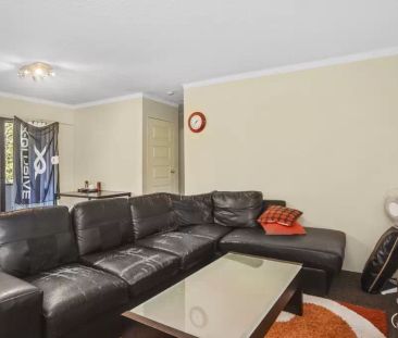 Finders Keepers - Photo 2