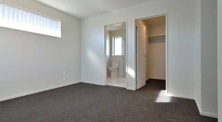 Woodend, 3 bedrooms - Photo 2