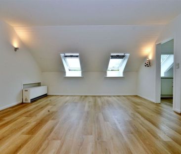 Appartement 3de verdieping met 2 slaapkamers en kelder. - Foto 1