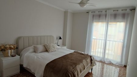 Piso de alquiler en Carrer Vicente Sales Musoles, 29, Camino de Onda - Salesianos - Photo 2