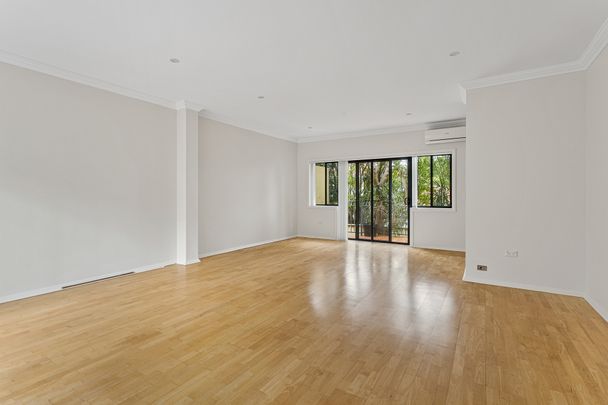 4/21 View Street, Wollongong NSW 2500, Wollongong - Photo 1