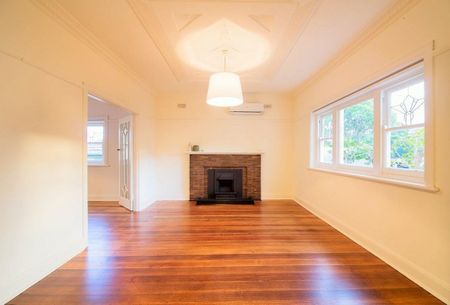 65 Broughton Road, Surrey Hills - Photo 3