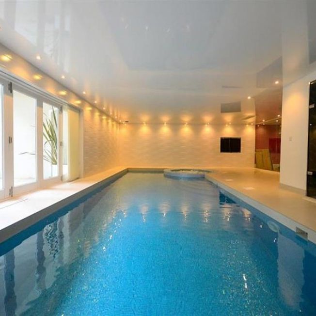 Mottram Road, Alderley Edge - Photo 1