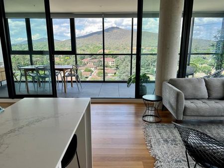 One-Bedroom Penthouse in ‘The Mark’! - Photo 2