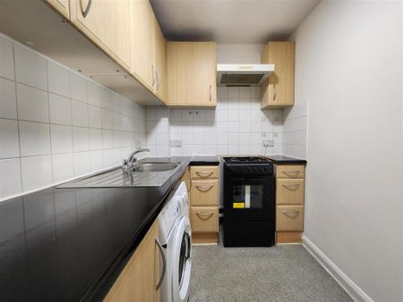 1 bedroom flat to rent - Photo 5
