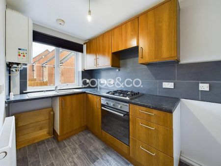 2 bedroom flat to rent - Photo 4