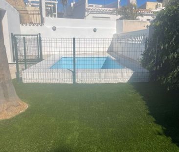 Alquiler de chalet pareado en Calle urbanización Calypso, 7 - Photo 4