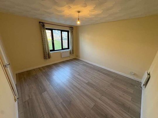 Parc Avenue, Morriston, Swansea, SA6 - Photo 1