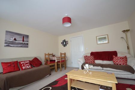 2 bedroom flat to rent - Photo 4