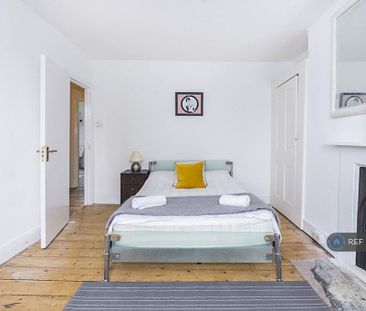 4 bedroom maisonette to rent - Photo 5