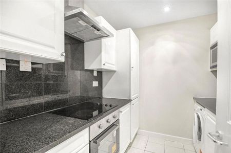 Studio to rent - Photo 2