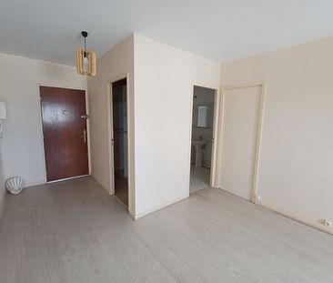 Location Appartement 2 pièces 47m² TOURS 37000 - Photo 5