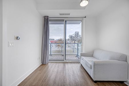 For Lease - 128 Fairview Mall Drive Unit# 203, Toronto, Ontario - Photo 5