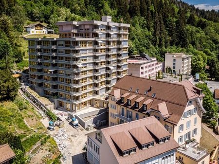 Living in a beautiful central location - Photo 4