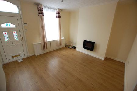 2 bedroom terraced house to rent - Photo 5