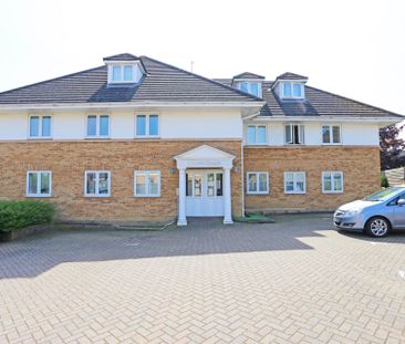 Price £1,700 pcm - Available Now - Part Furnished - Photo 3
