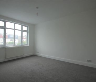 5 bedroom semi-detached house to rent - Photo 6