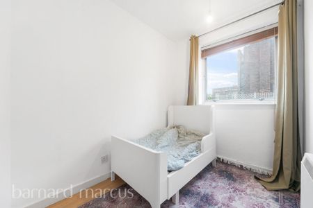 52 Parkgate Road, London - Photo 5