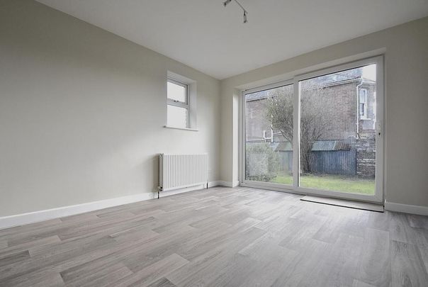 4 bedroom detached house to rent - Photo 1