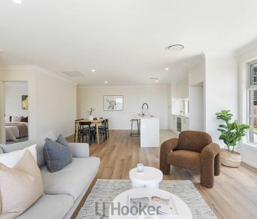 Brand New 3 Bedroom Executive Free Standing Townhouse - Photo 2