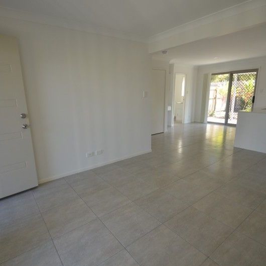 VERY NEW 3 BED TOWNHOUSE FOR RENT - Photo 1