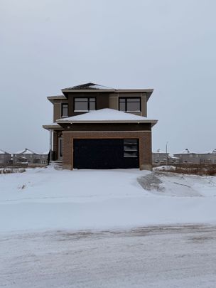 For Lease - 1608 Quarry Street, Russell, Ontario - Photo 1