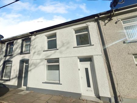 Poplar Terrace, Pentrebach, MERTHYR TYDFIL - Photo 4