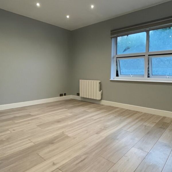 Flat 8, Bramley Road, London, W10 6SY - Photo 1