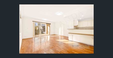 🏙 PRIME JUNCTION LIVING – RESORT STYLE & UNBEATABLE LOCATION ✨ 3 BEDS | INDOOR POOL + GYM | LIFT ACCESS | SECURE PARKING - Photo 2