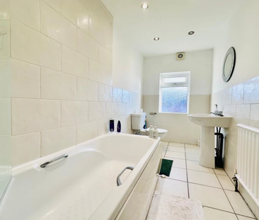 1 bedroom in a house share to rent - Photo 6