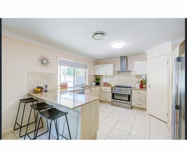 80 Wunburra Circle, Pacific Pines - Photo 3