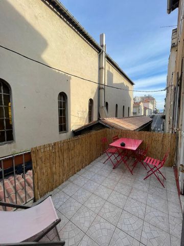T2 MEUBLÉ AVEC TERRASSE ? QUARTIER VAUBAN, MARSEILLE 13006 - Photo 2