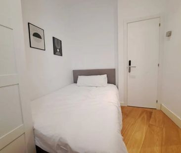 Calle de los Caños del Peral, Madrid, Community of Madrid 28013 - Photo 4