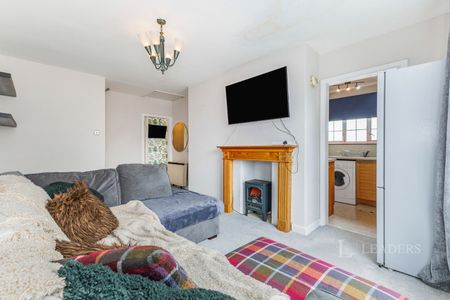 1 bedroom apartment to rent Drummond Gardens, Christ Church Mount, Epsom, Surrey, KT19 - Photo 2