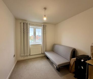 3 bedroom detached house to rent - Photo 3