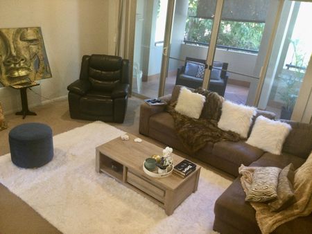 Varsity Lakes - Photo 2