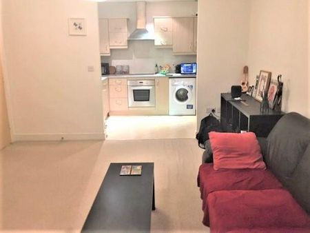 1 bedroom flat to rent - Photo 3