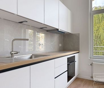 Triplex te huur in Sint-Gillis voor € 1.900 met 3 slaapkamers - Photo 2