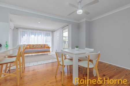 Renovated Family Home - Photo 2