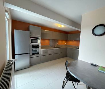 Location Appartement 3 pièces 73m² LA ROCHELLE 17000 - Photo 1