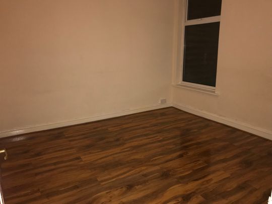 Lovely 3 bedroom Semi – Detached house available Bedford - Photo 1