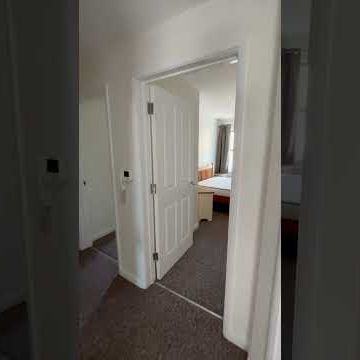 2 Bed Flat, Horfield Road, BS2 - Photo 1